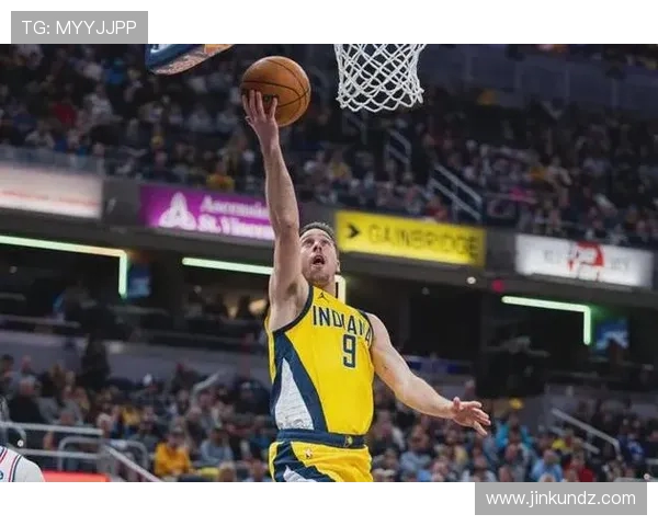 麦康奈尔总决赛关键时刻上演妙手绝杀成球队胜利功臣